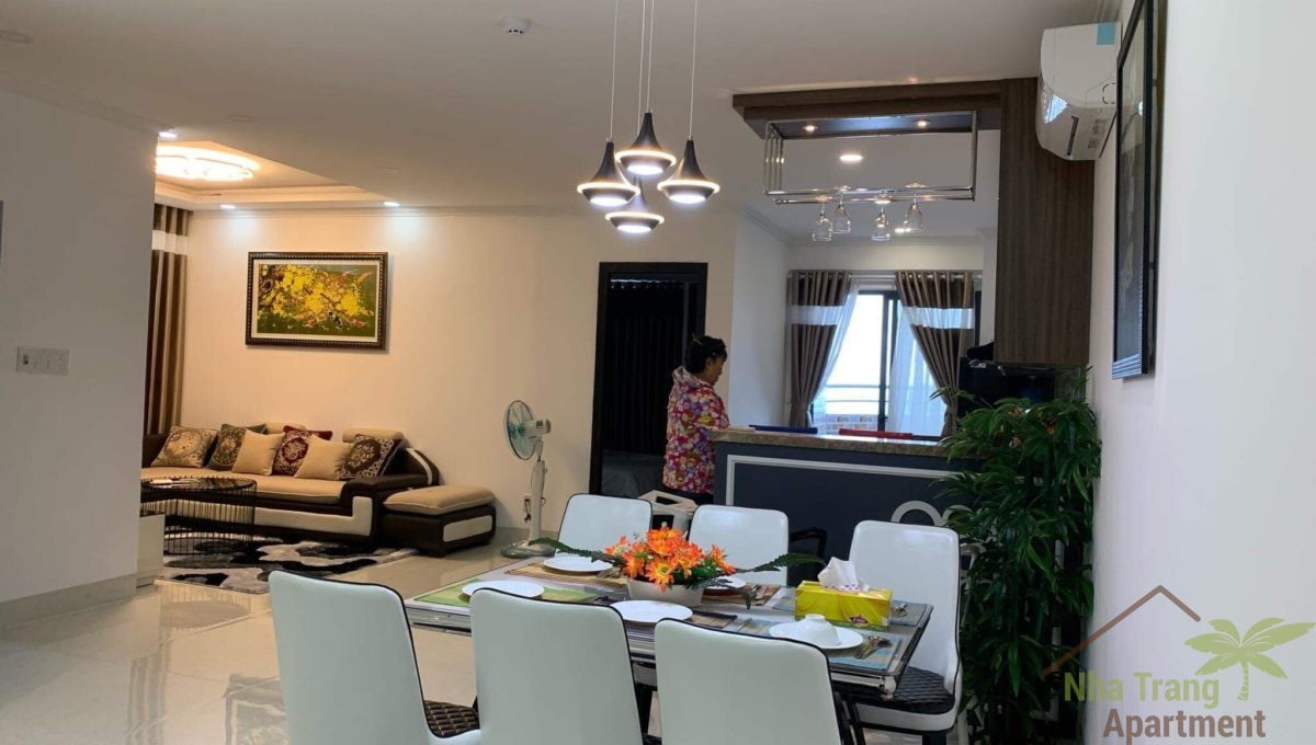 1FB75E8B-13A8-4547-A55B-AE4B66EFE0C9