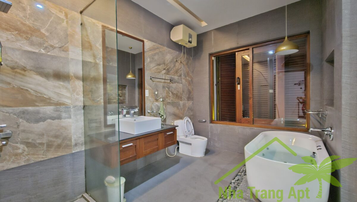 house for rent in the north Nha Trang H039-13