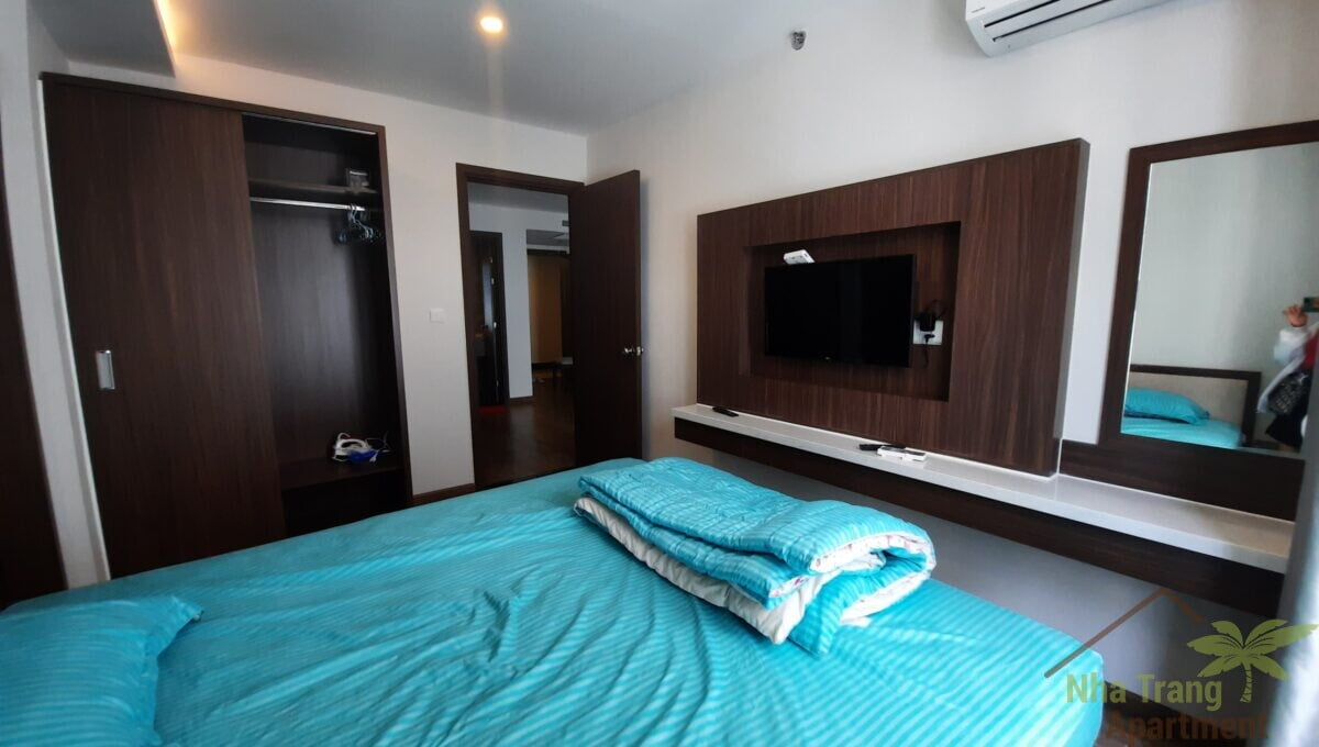 5c32edb0a2175f490606