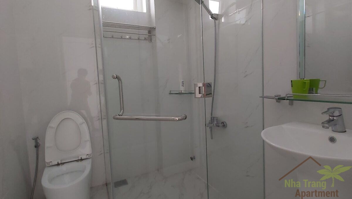 villa for rent in an vien V070-1
