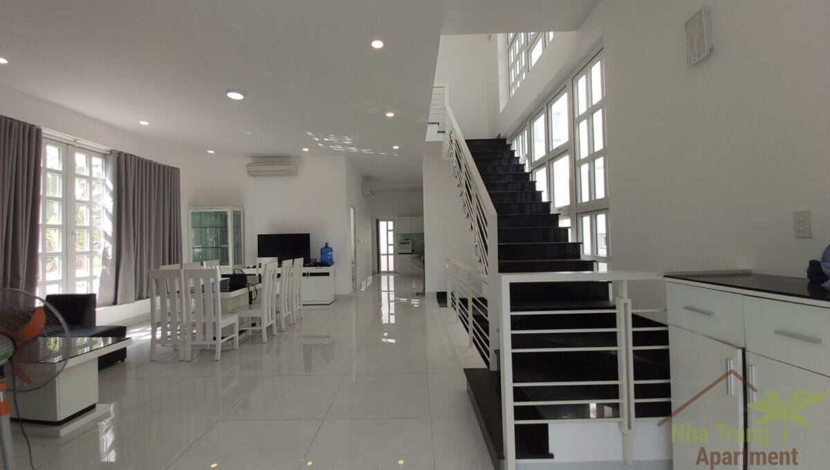 villa for rent in an vien V070-6