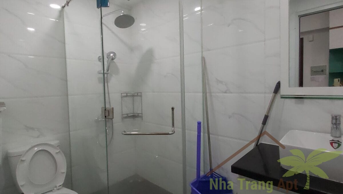 apartment for rent in muong thanh oceanus A554-5