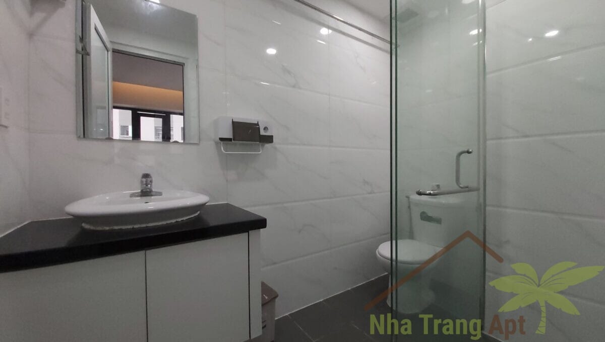 apartment for rent in muong thanh oceanus A554-8