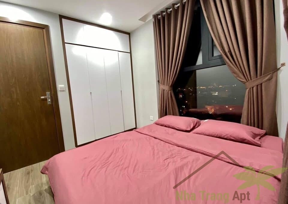 HUD apartment A562 -8