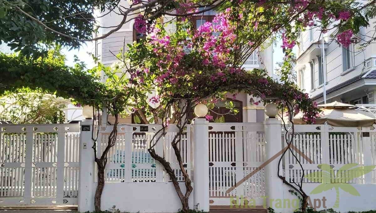 villa for rent an vien v073-1