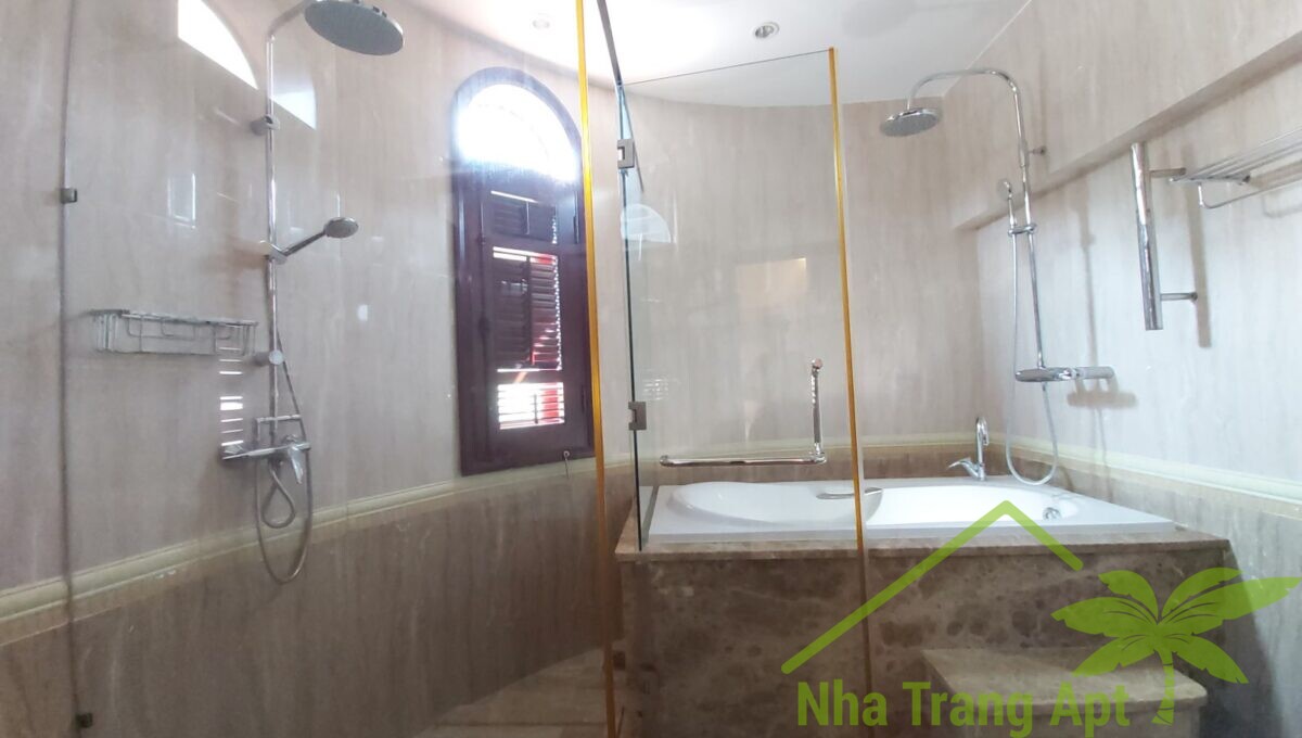 villa for rent in nha trang v073-1
