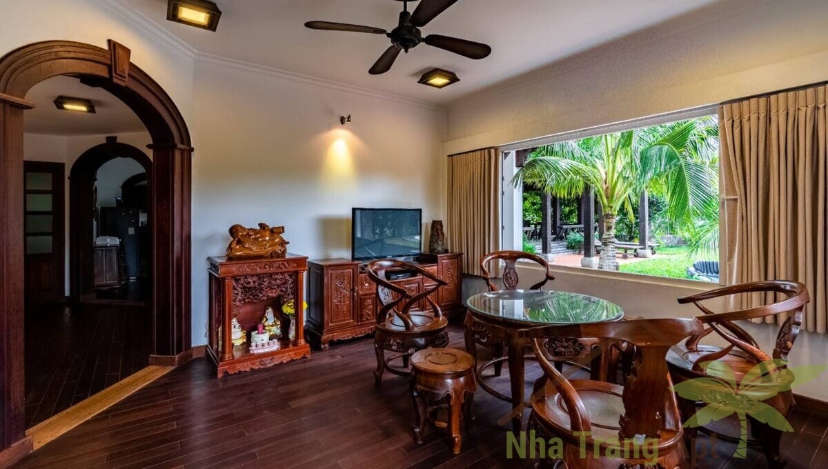 villa for rent in nha trang v075-2
