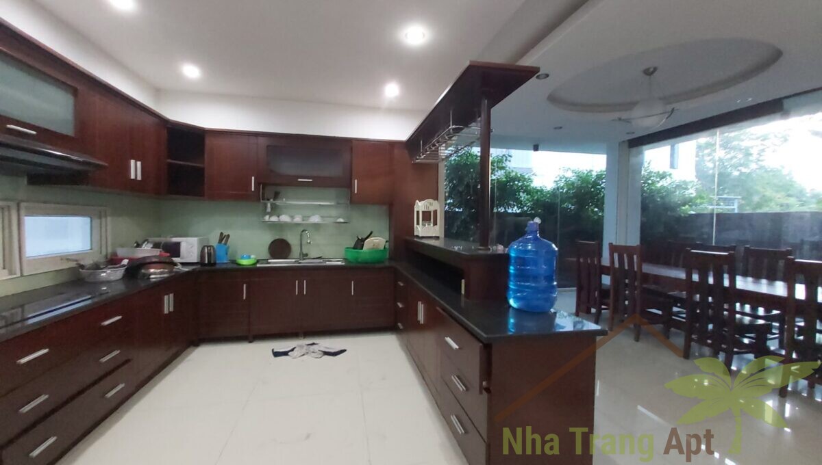 villa for rent nha trang v076-1