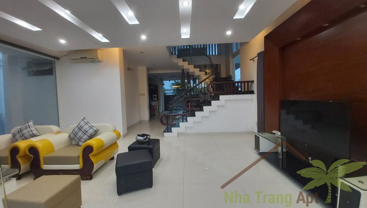 villa for rent nha trang v076-7