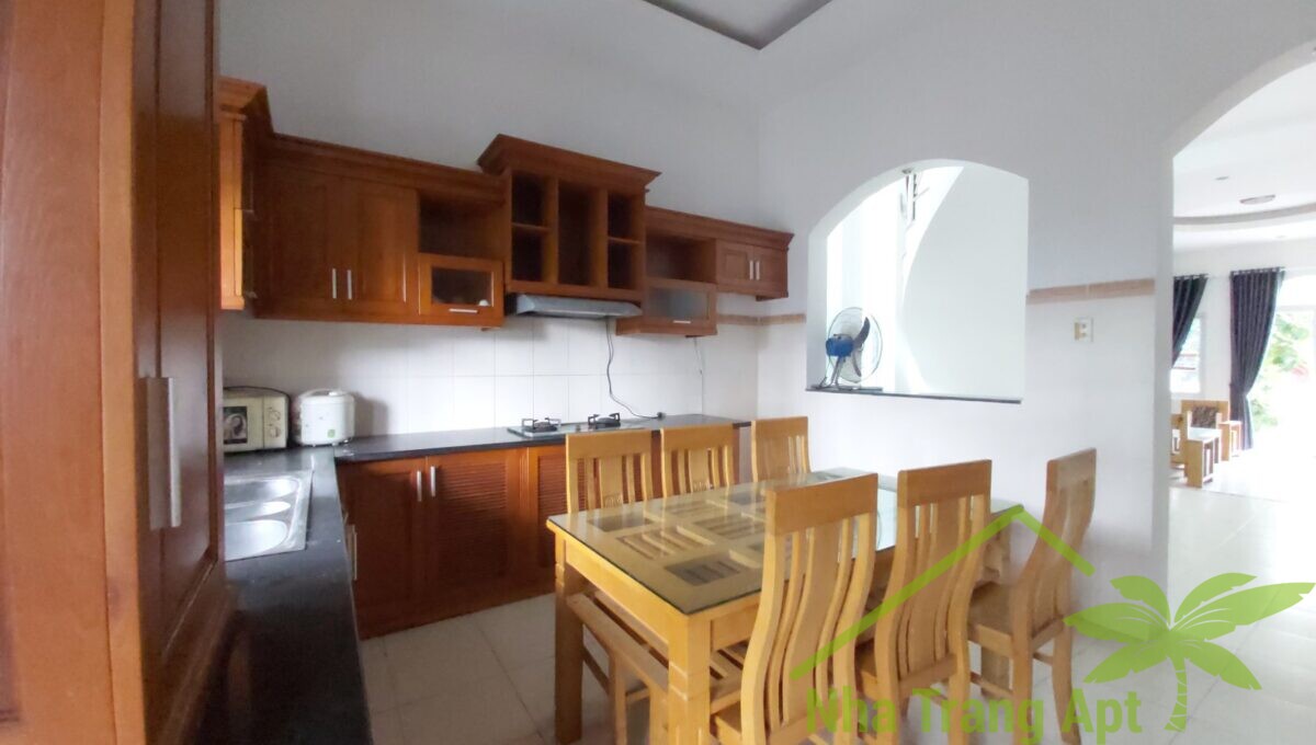 villa for rent in an vien nha trang v095-1