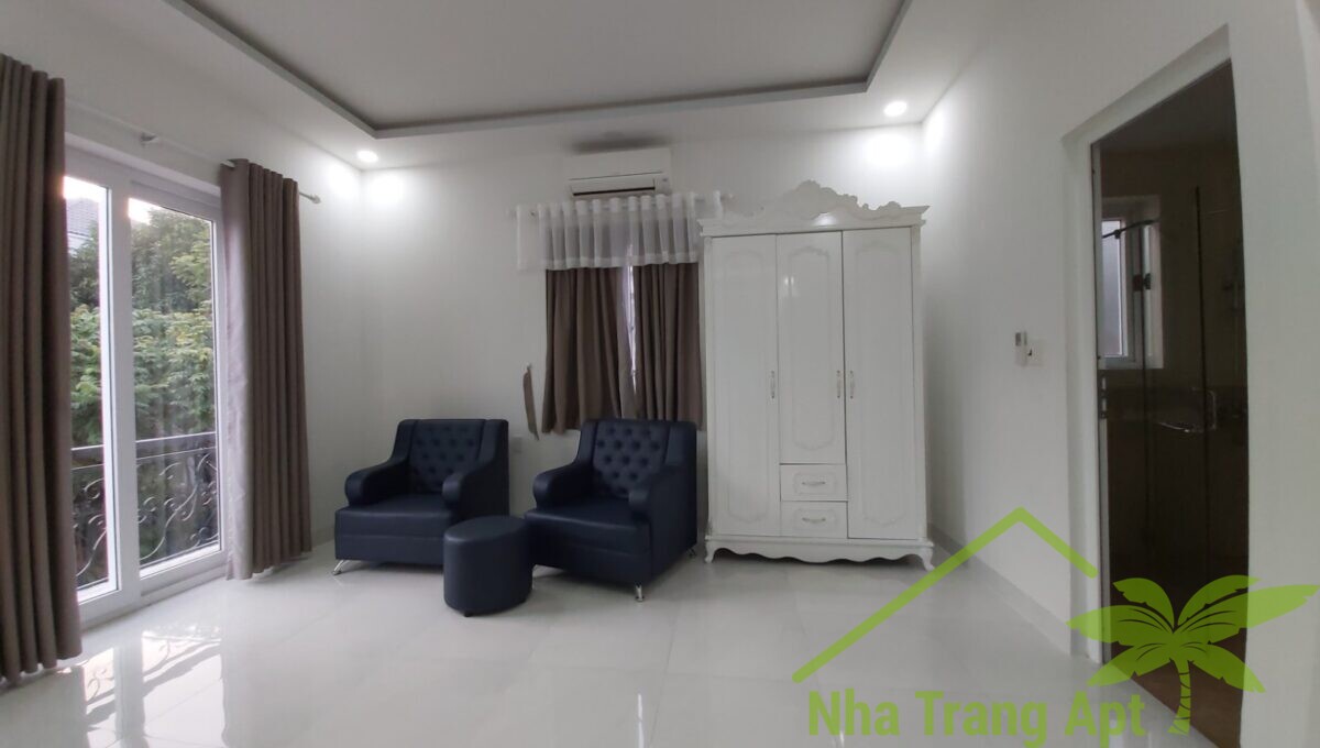 villa for rent in an vien v122-10