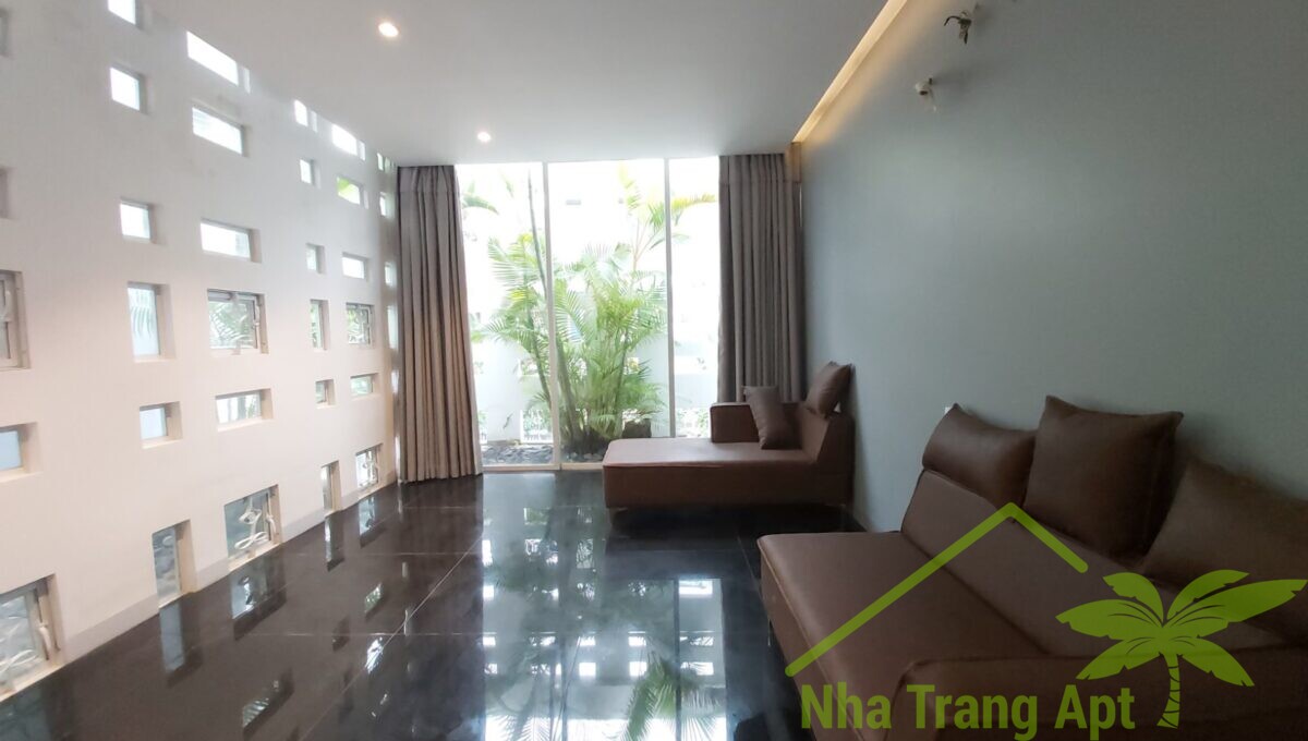 villa for rent nha trang v121-8