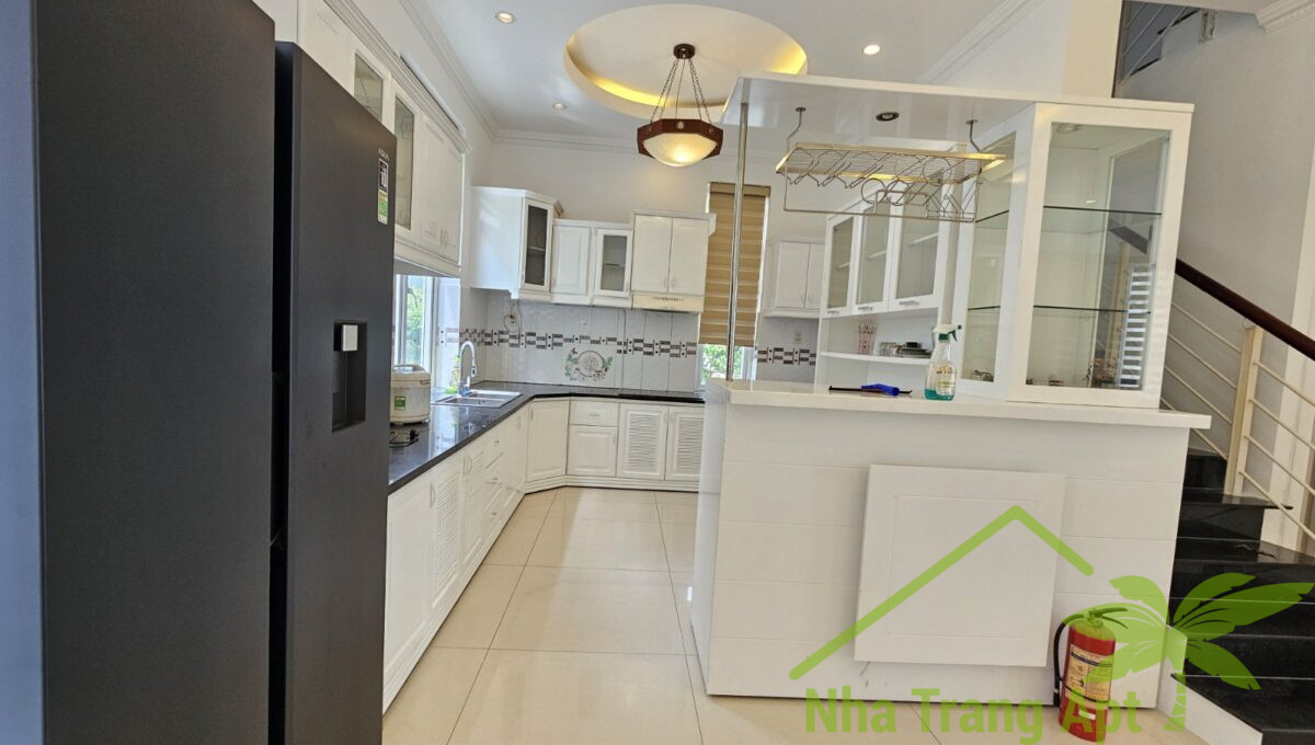villa for rent in an vien nha trang v132-17