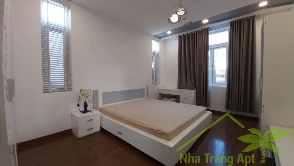 villa for rent nha trang v136-10