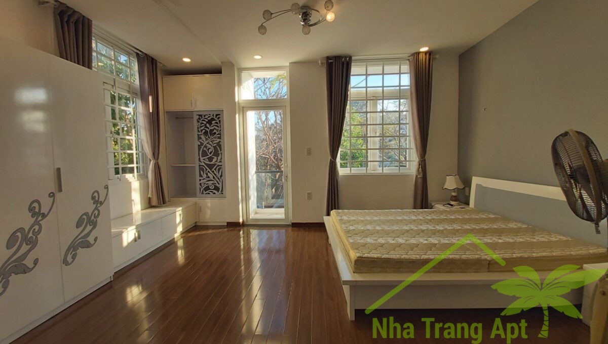 villa for rent nha trang v136-14