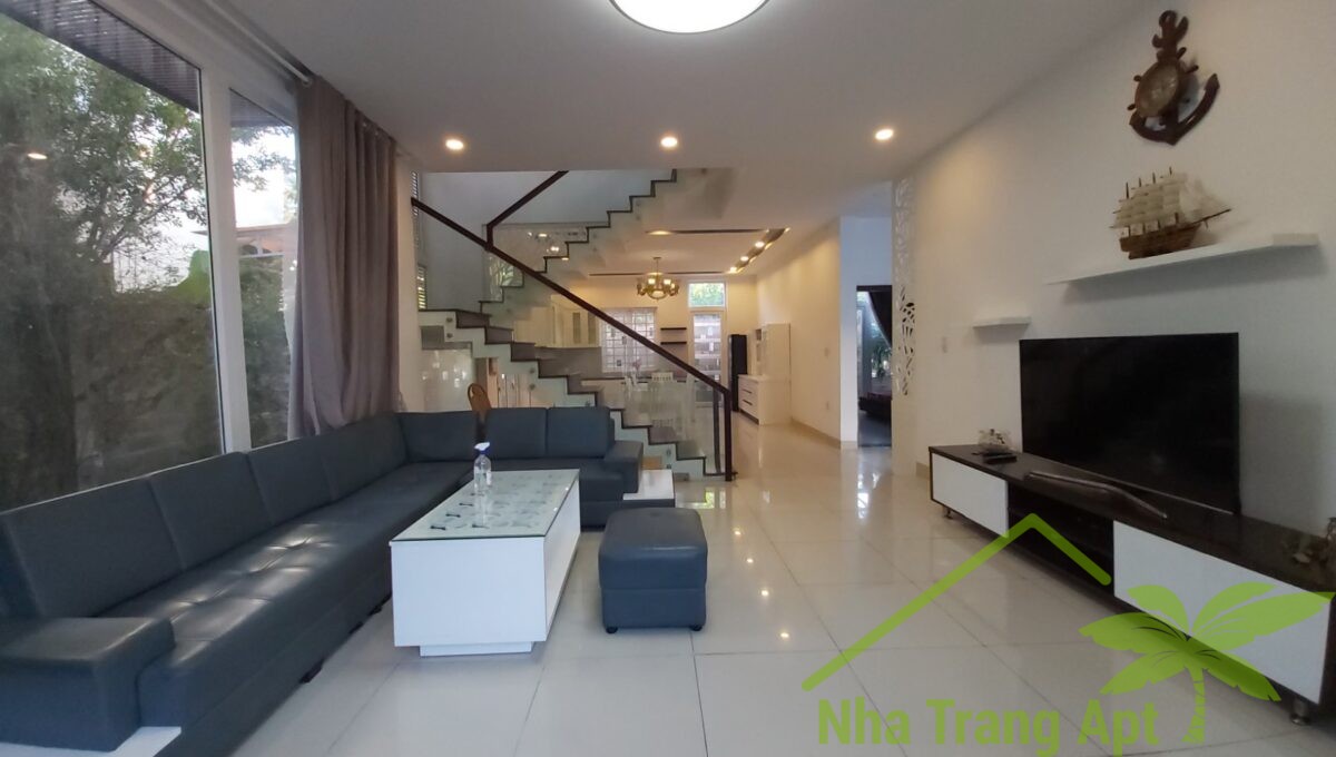 villa for rent nha trang v136-15