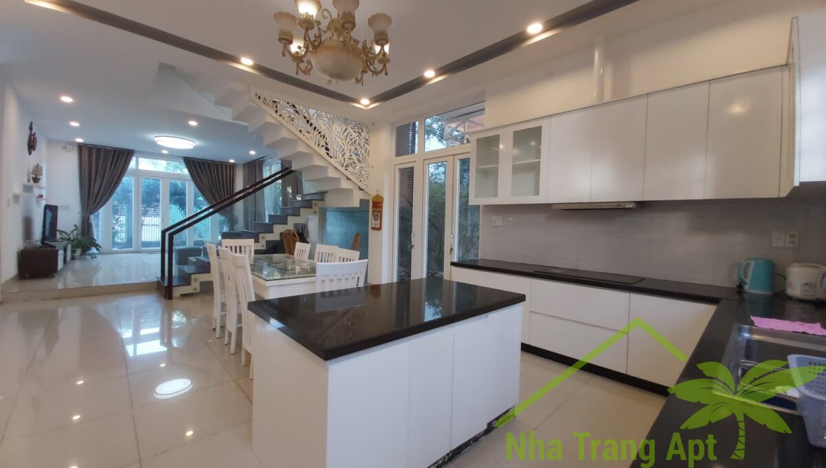 villa for rent nha trang v136-16