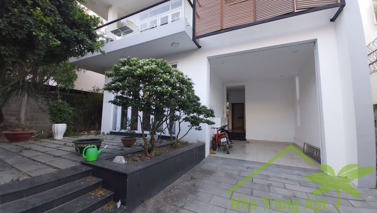 villa for rent nha trang v136-2