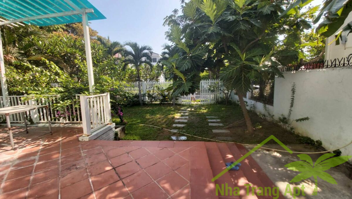 villa for rent in an vien nha trang v142-1