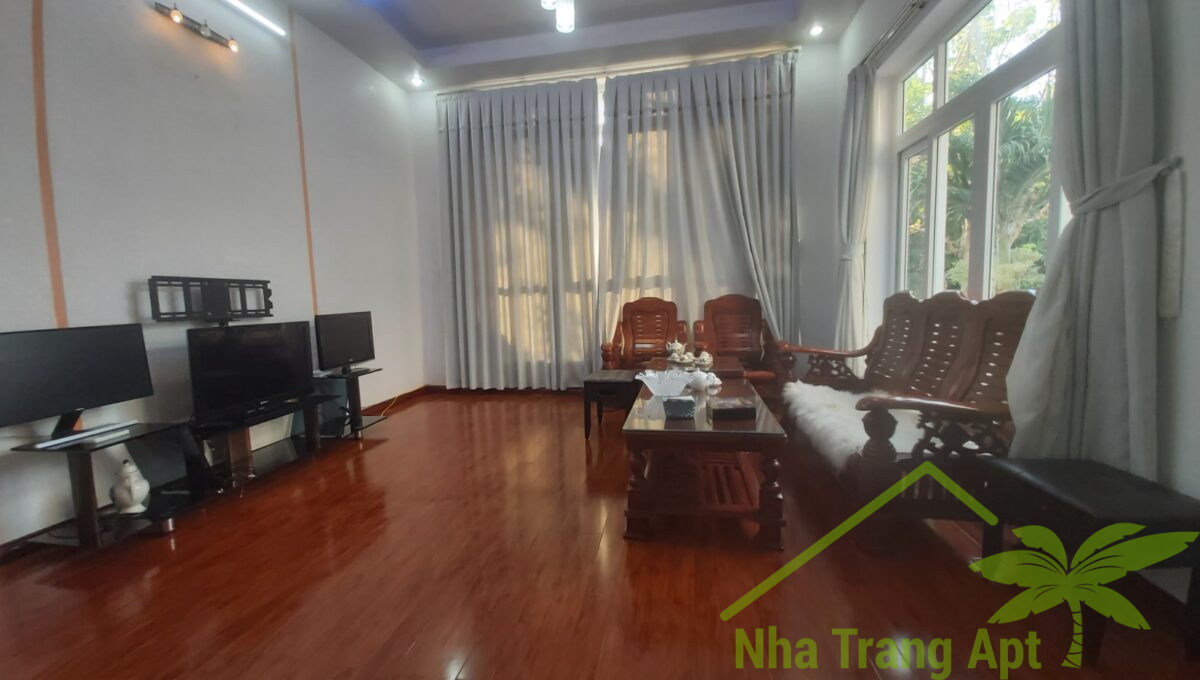 villa for rent nha trang v097-5