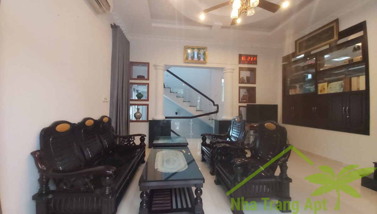 villa for rent in an vien v153-12