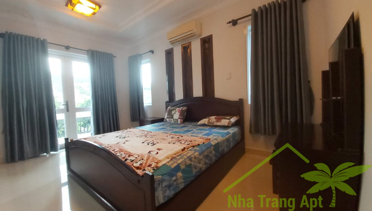 villa for rent in an vien v153-3