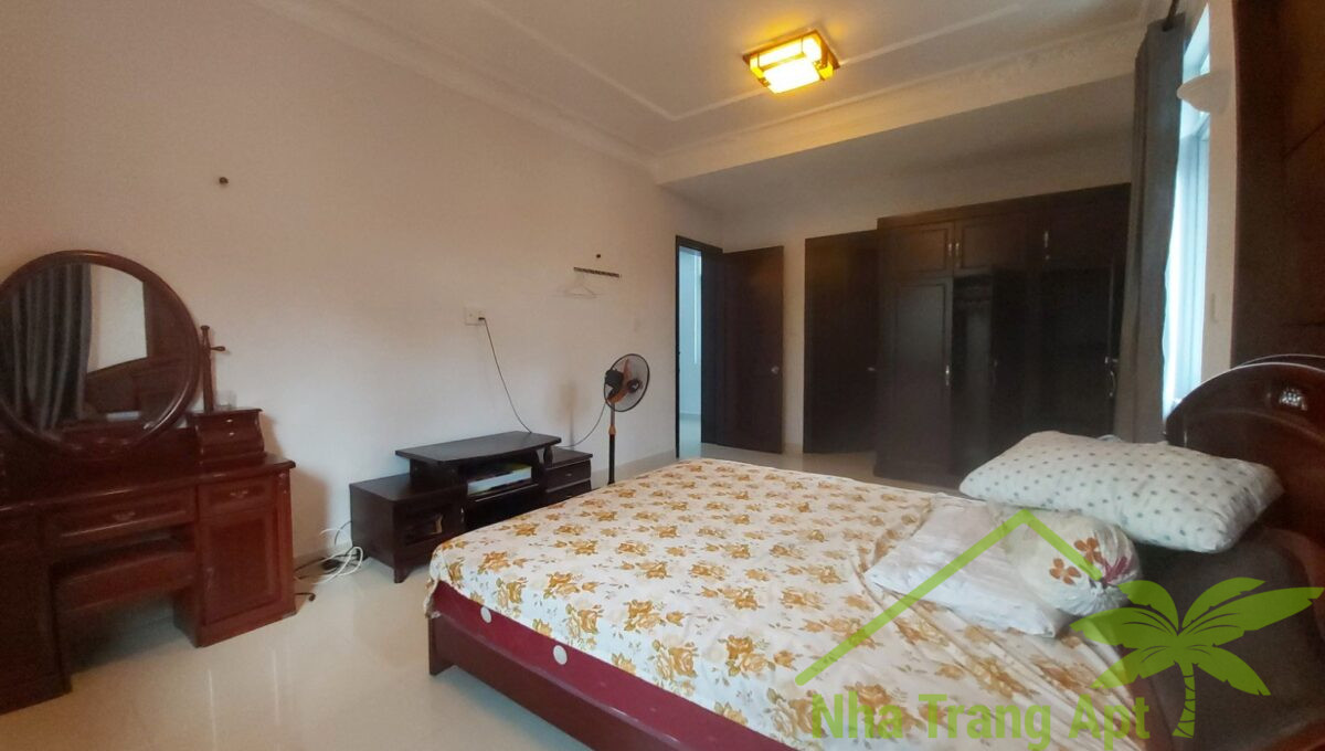 villa for rent in an vien v153-4