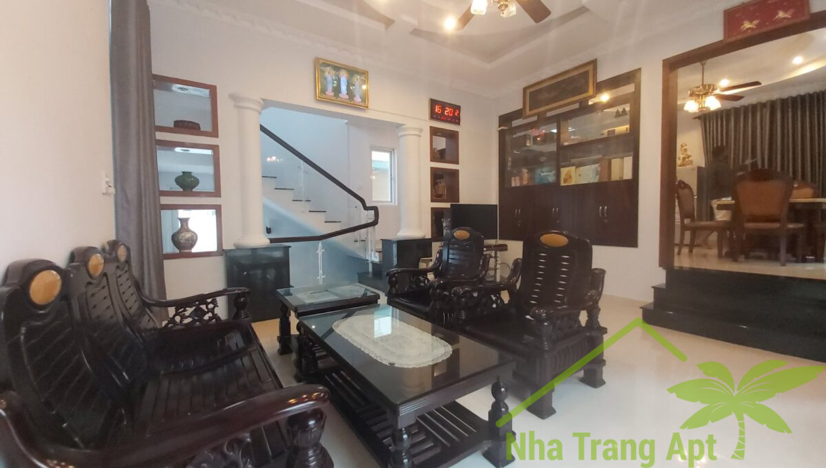 villa for rent in an vien v153-6