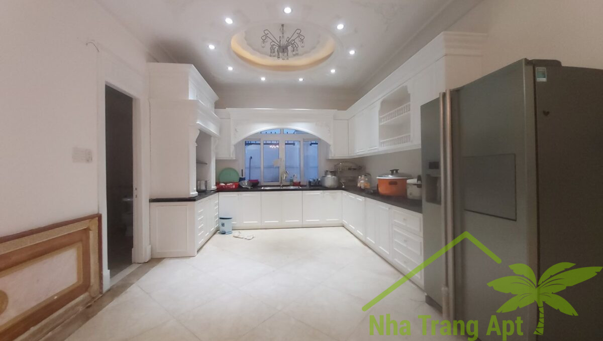 villa for rent nha trang V155-12