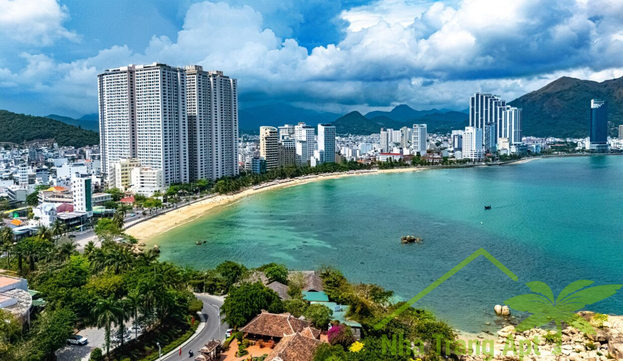 Living in North Nha Trang near Hon Chong Beach
